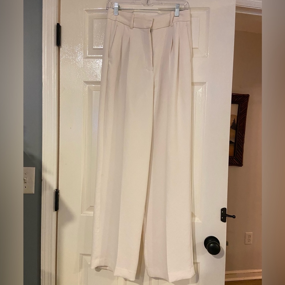 Aritzia Effortless Trouser Pant in Birch Sz 6 LONG/Tall